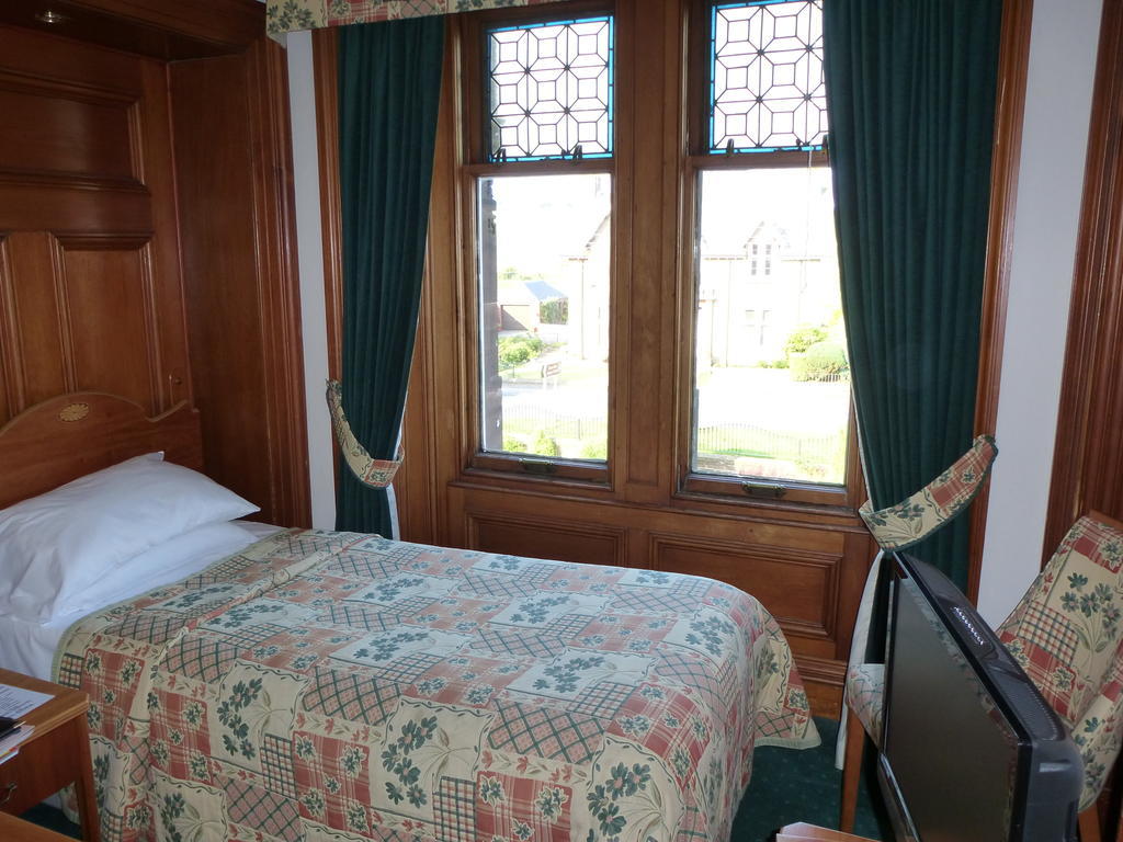 Somerton House Hotel Lockerbie Room photo